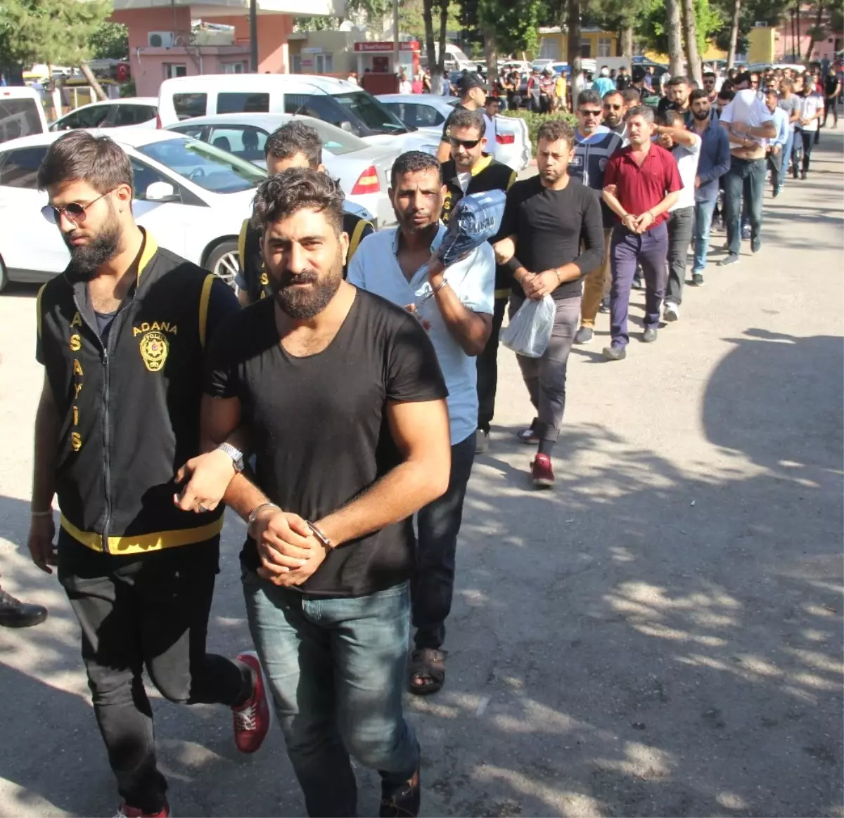 Yaşlı Kadın Telefon Dolandırıcılarına Ders Verdi