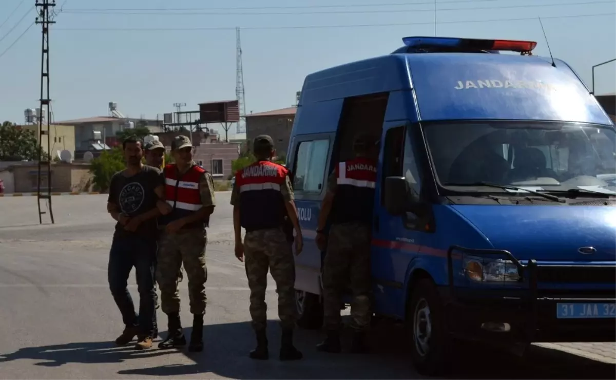 7 Ayrı Suçtan Aranan Firari, Pyd\'ye Katılamadan Yakalandı