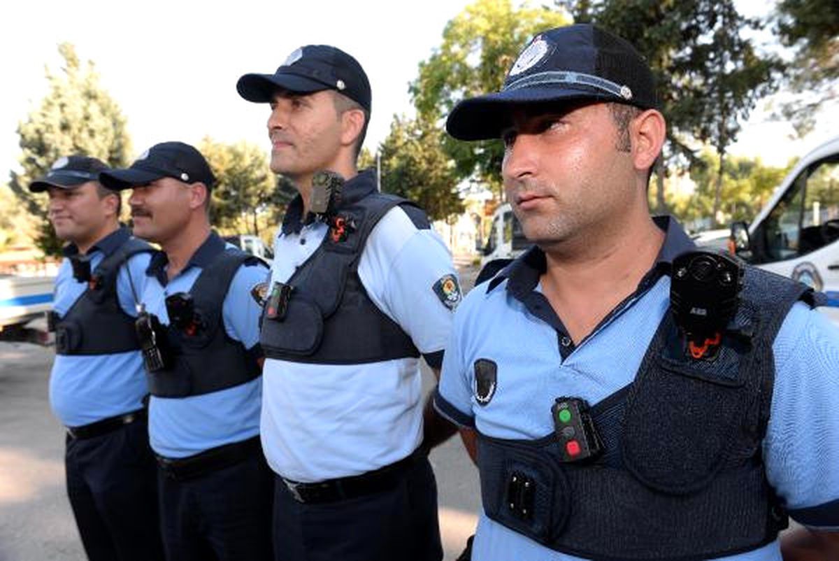 Adana\'da Zabıtadan Yaka Kameralı Denetim