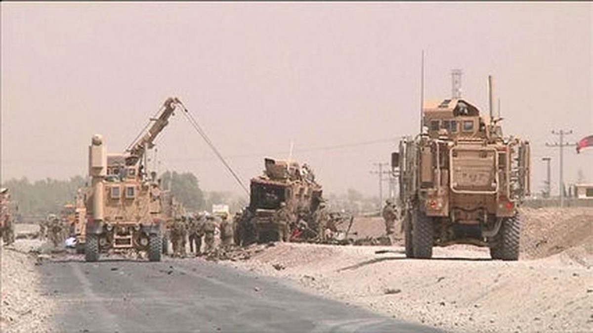Afganistan\'da NATO Konvoyuna Saldırı
