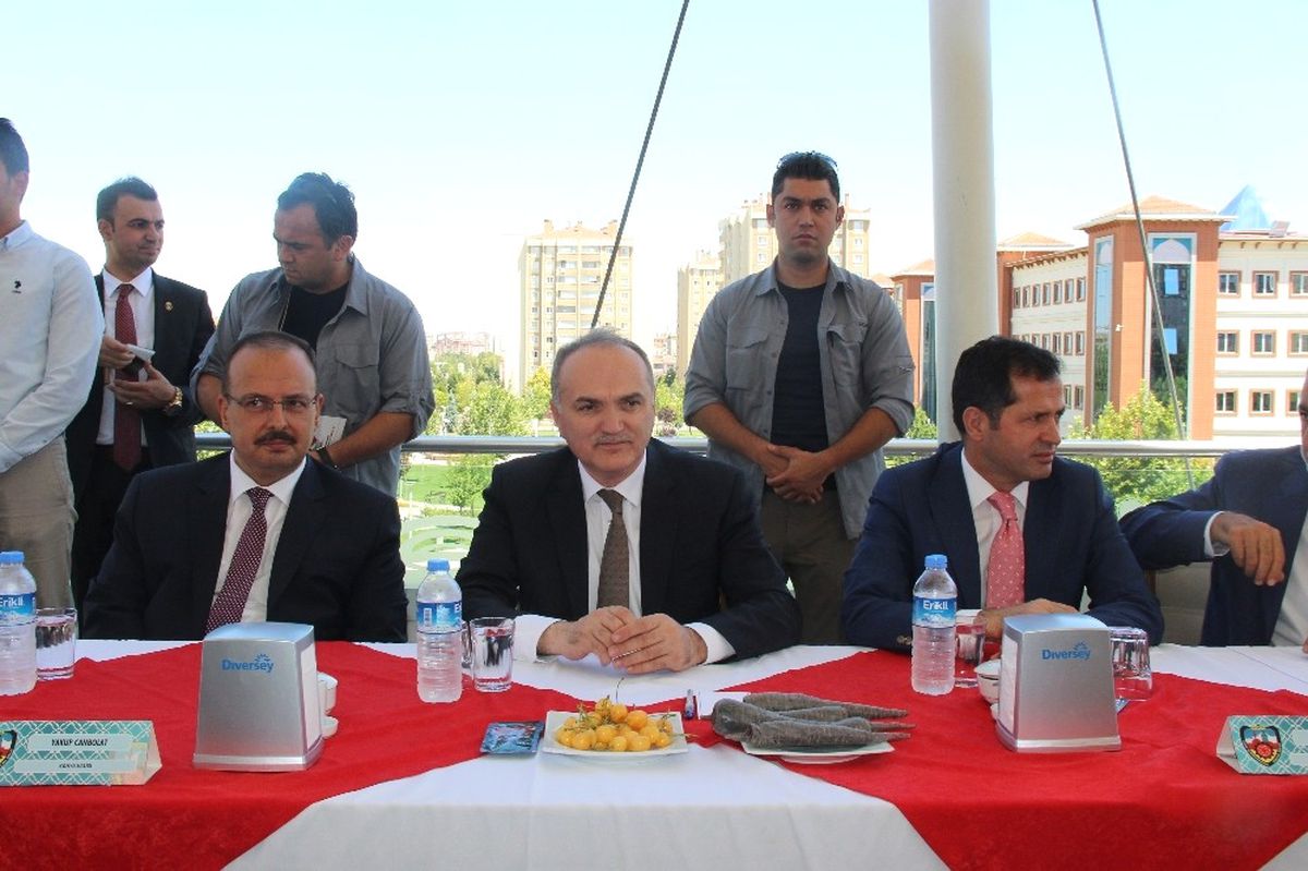 Bakan Özlü, Konya\'da Tescil Programına Katıldı