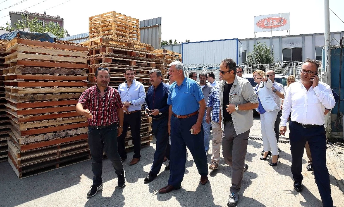 Başkan Karaosmanoğlu\'ndan Sanayicilere Ziyaret