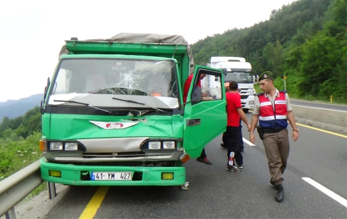 Bolu Dağı\'nda Kilometrelerce Araç Kuyruğu Oluştu