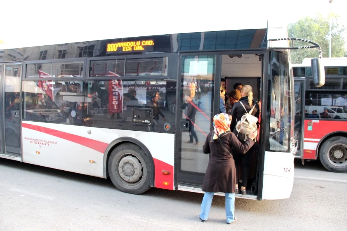 İzmir\'de Vapurlar Çalışmıyordu, Şimdi de Otobüsler Çalışmayacak