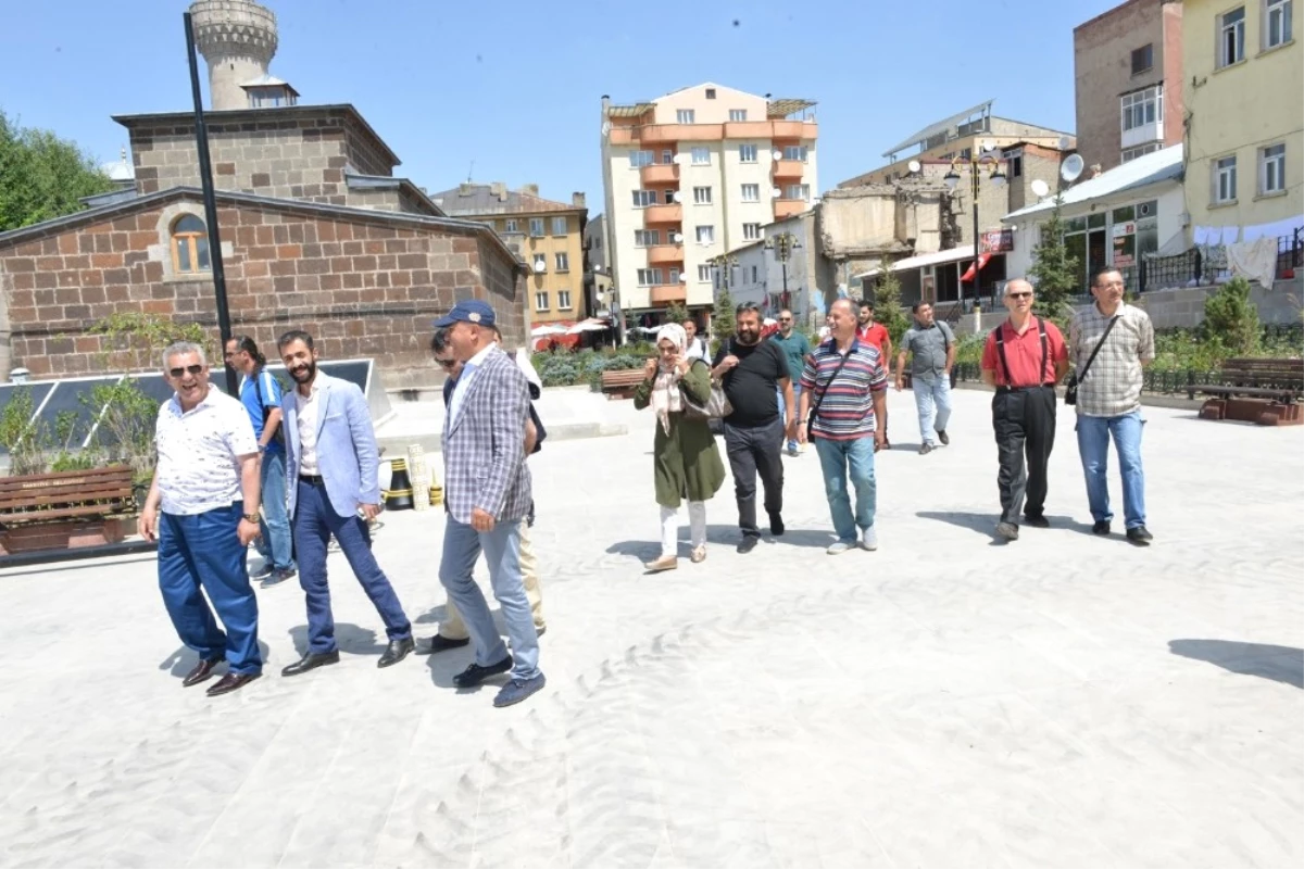 Muratpaşa Kent Meydanı, Medya Temsilcilerinden Tam Not Aldı