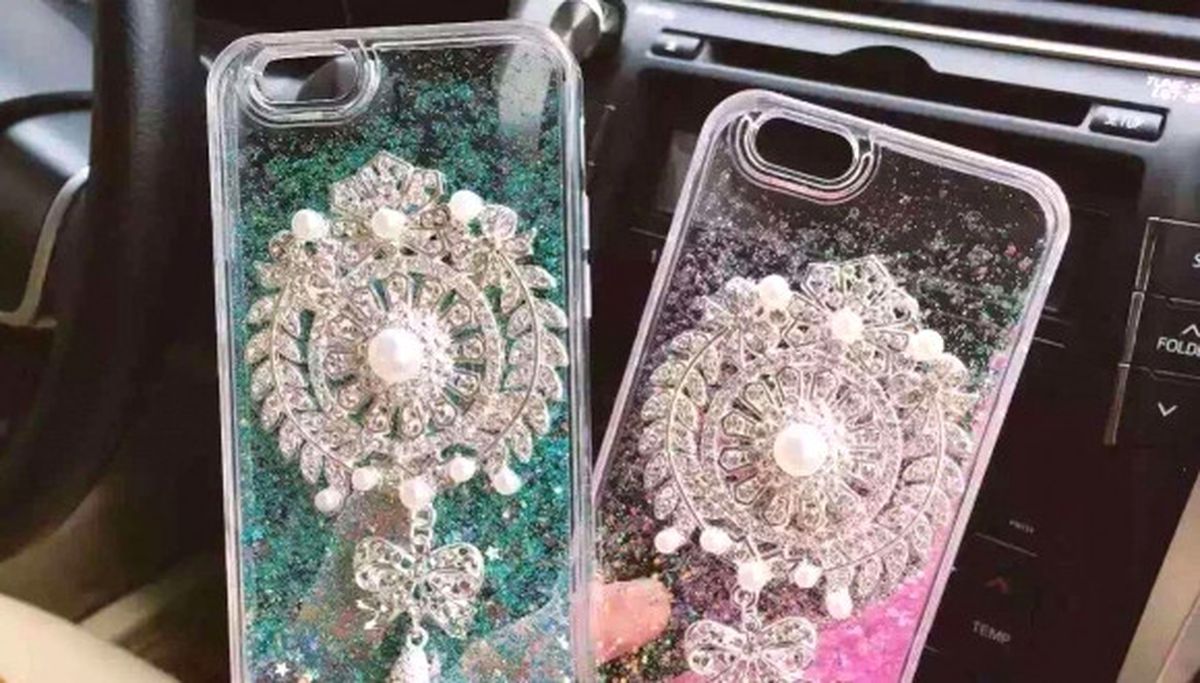 Simli İphone Kılıfları Piyasadan Toplatılıyor!
