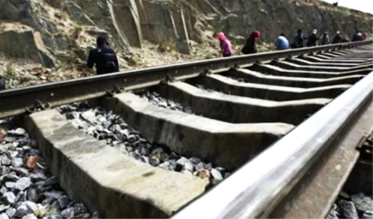 Türk Şirketi Etiyopya\'daki Demiryolu Projesini Yarıladı