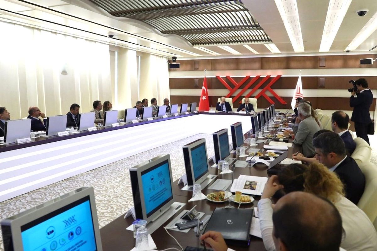 Uşak Üniversitesi Pilot Üniversite Rektörleri Toplantısına Katıldı