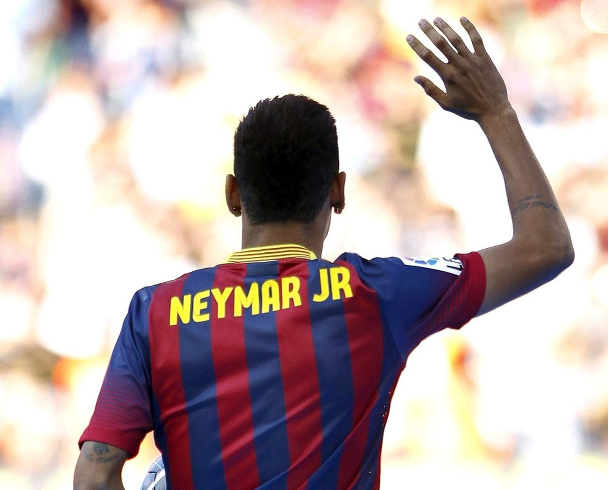 222 Milyon Euro Ödendi, Neymar Barcelona\'dan Ayrıldı