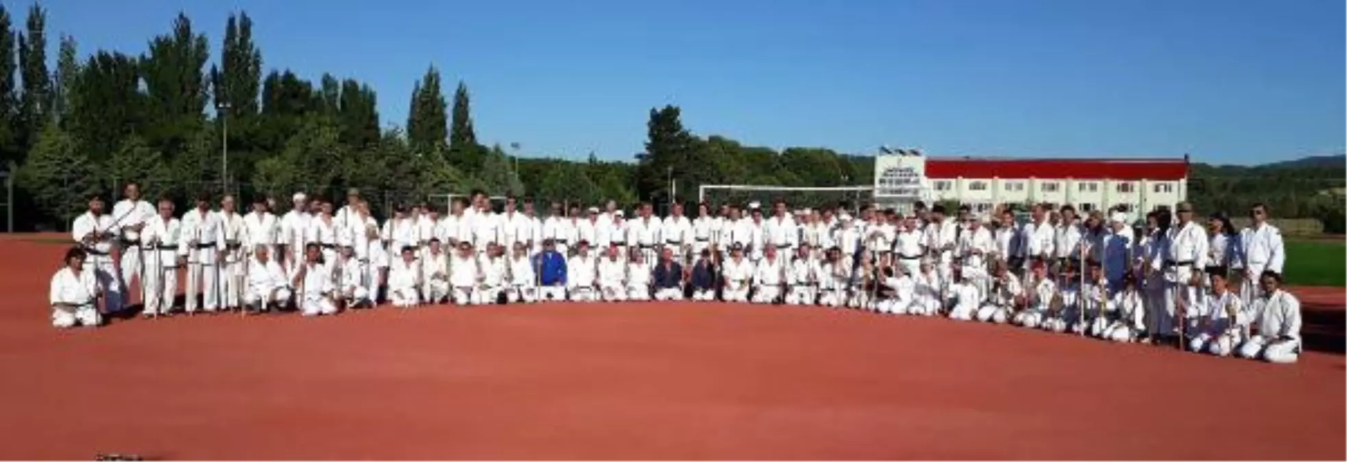 Aikido Yaparak Egolarını Yeniyorlar