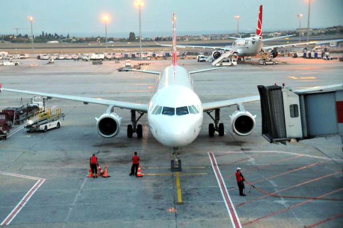 Anne ve Oğlun Cenazeleri İstanbul\'a Getirildi.