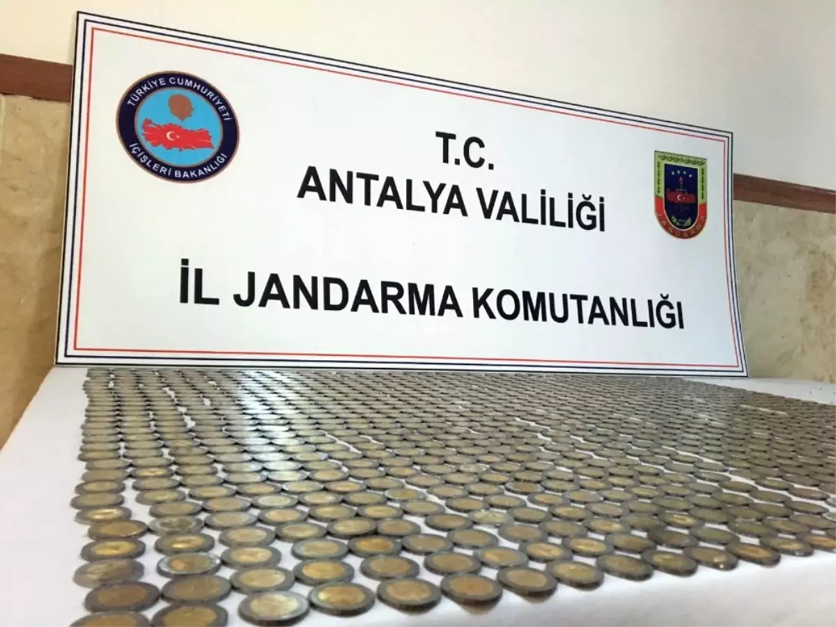 Antalya Bin 30 Adet Sahte 2 Euro Ele Geçirildi