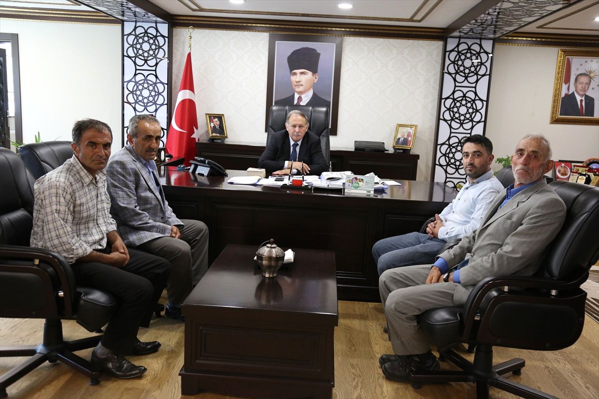 Artvin Valisi Doğanay, Muhtarlarla Buluştu