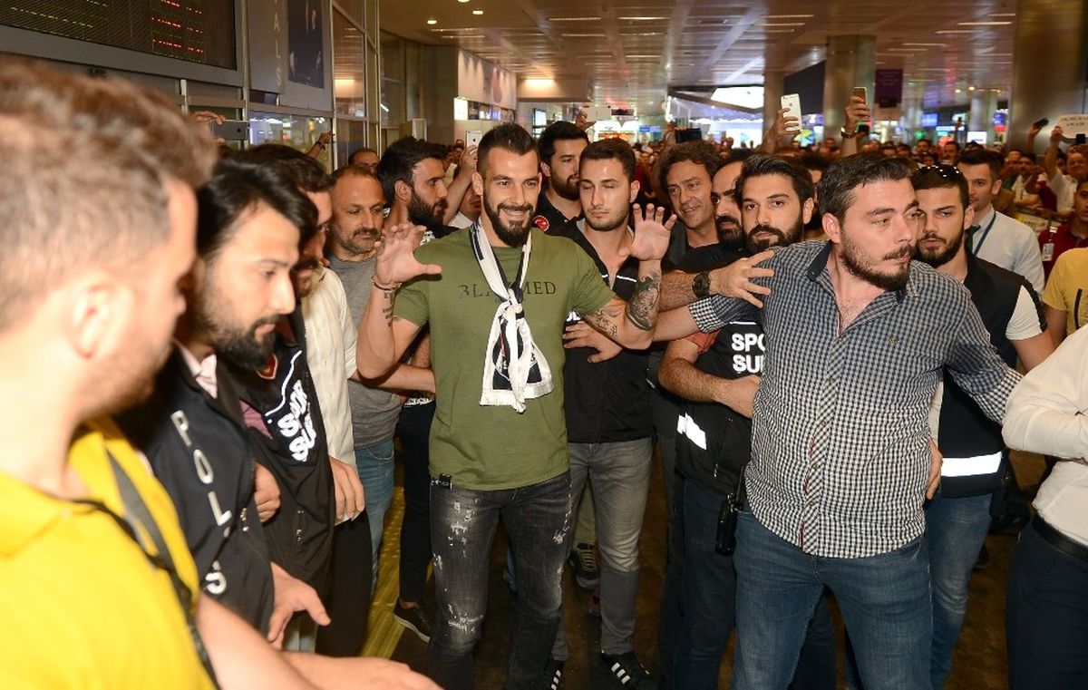 Beşiktaş\'ın Yeni Transferi Negredo İstanbul\'da