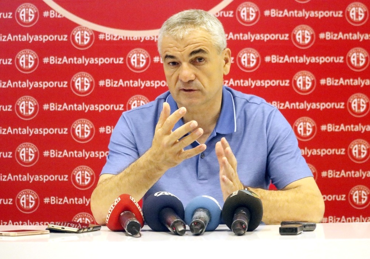Çalımbay: "Eto\'o ile Fenerbahçe Olayı Vardı Ama Kapandı"
