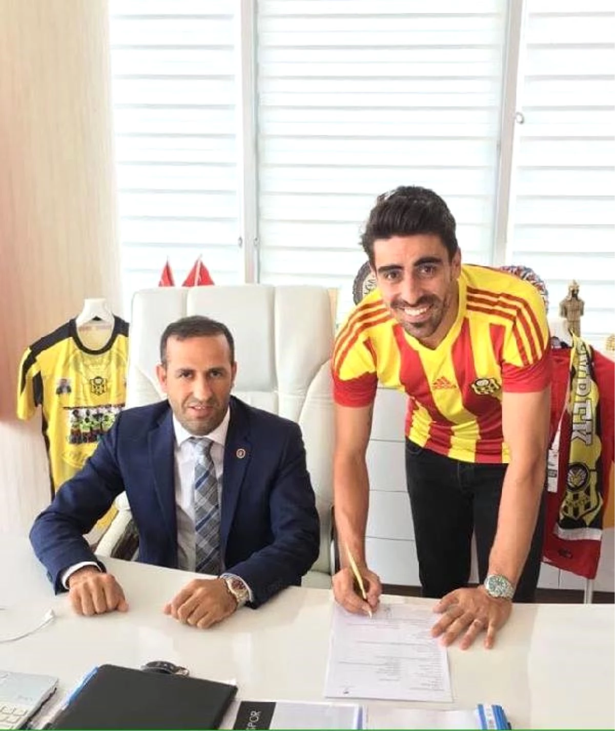 Evkur Yeni Malatyaspor, Turgut Doğan Şahin ile Sözleşme İmzaladı