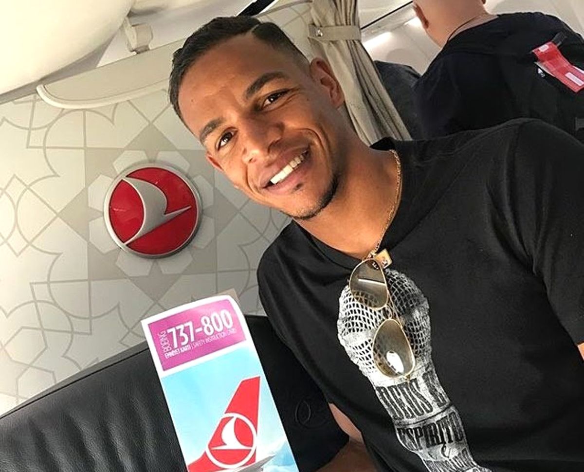 Fernando Yola Çıktı