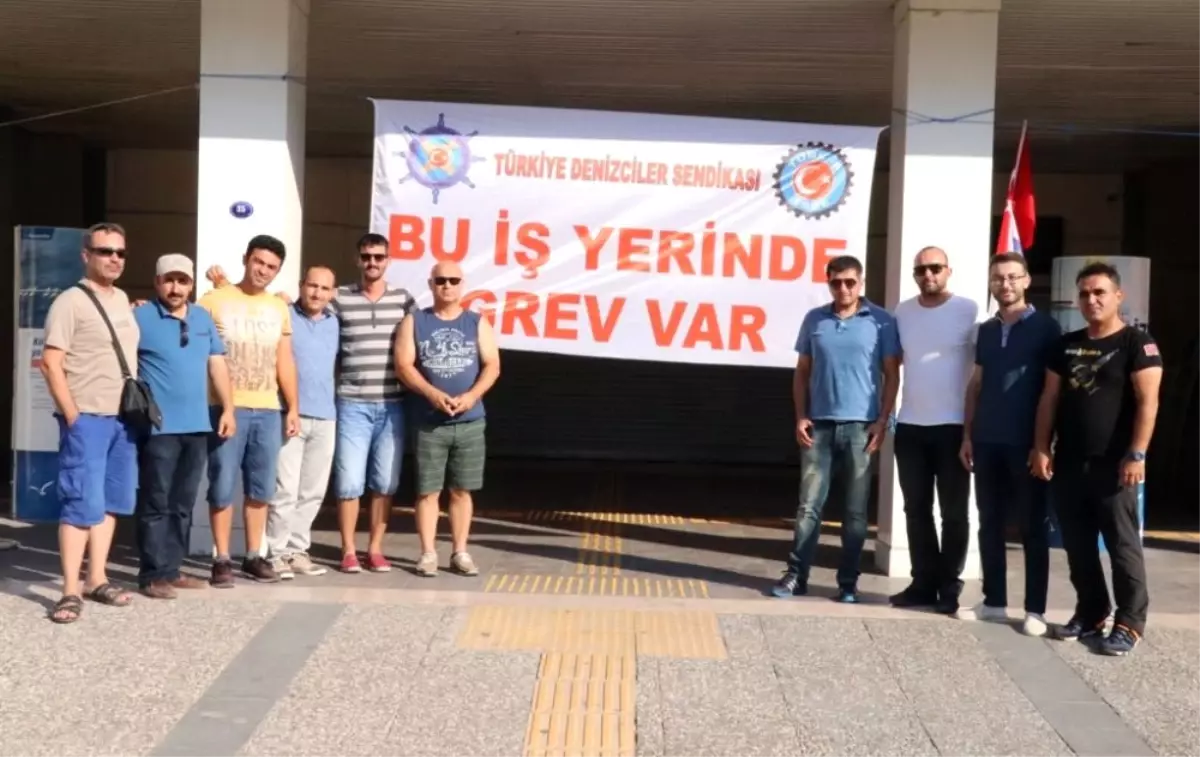 İzmir\'de Vapur Seferleri Başlıyor