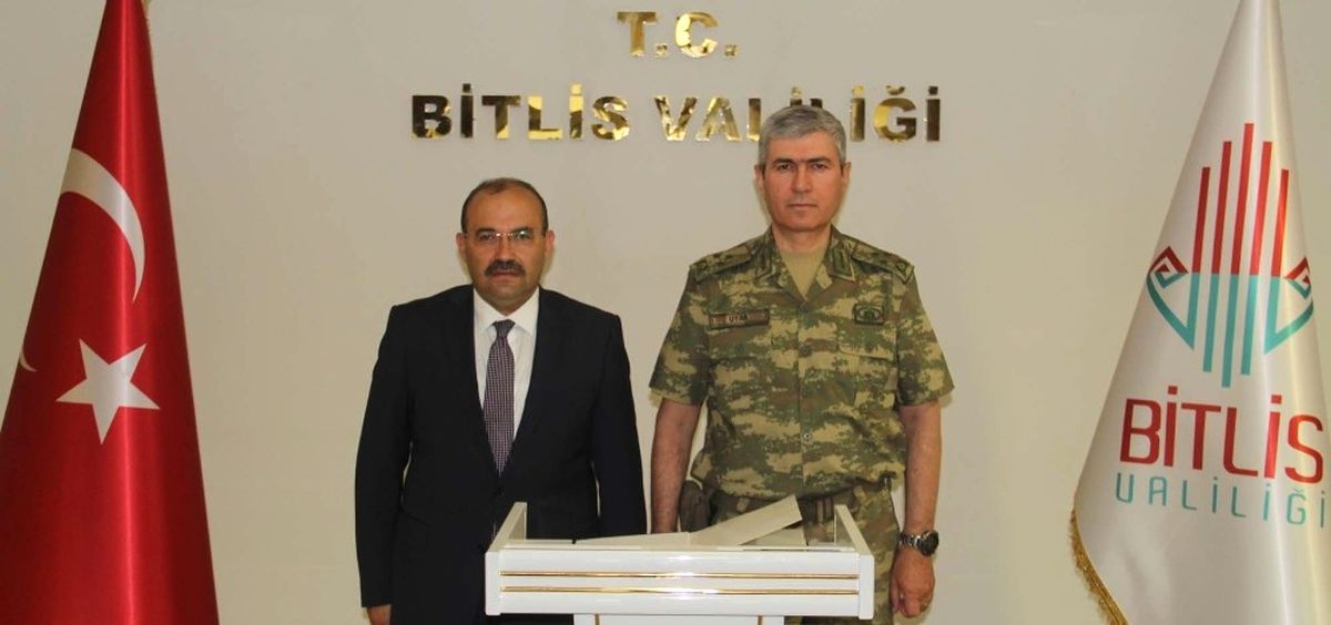 Korgeneral Uyar\'dan Vali Ustaoğlu\'na Ziyaret