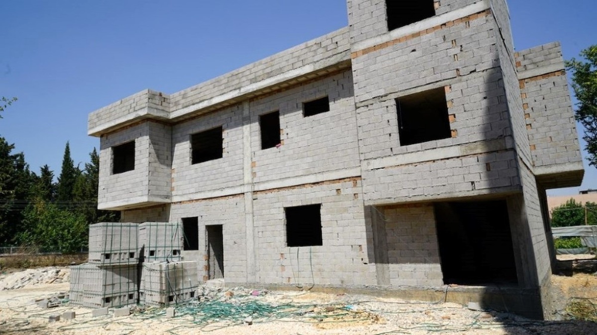 Bahçecik Taziye Evi Hızla Yükseliyor