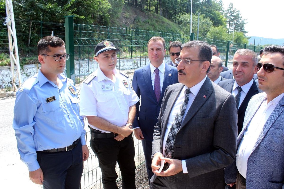 Bakan Tüfenkci: "Yakışır Bir Kapı Yapacağız. Bulgarlar Yapar mı Yapmaz mı Bilmem"