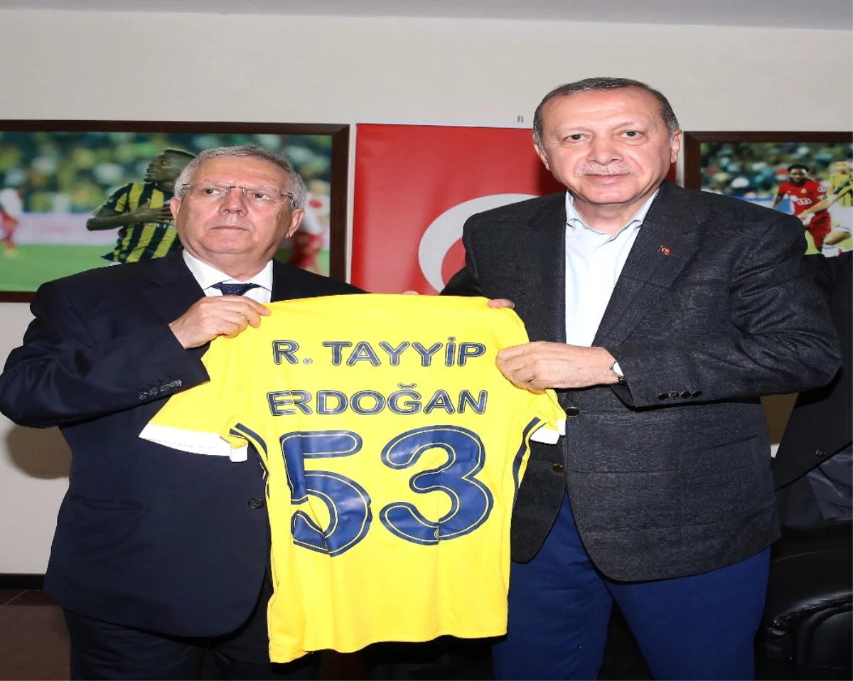 Cumhurbaşkanı Erdoğan, Fenerbahçe\'yi Tebrik Etti