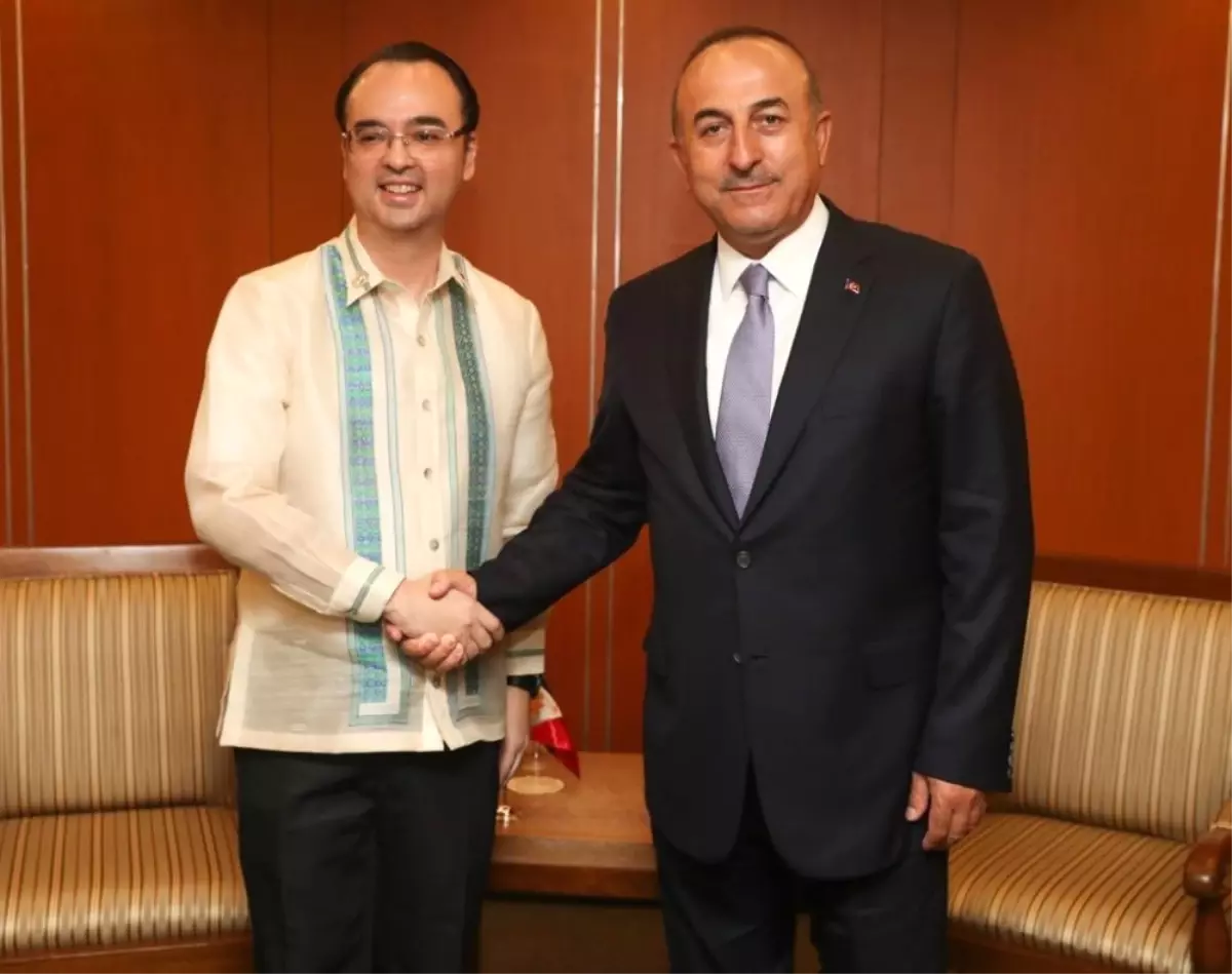 Dışişleri Bakanı Çavuşoğlu\'nun Filipinler Temasları Sürüyor