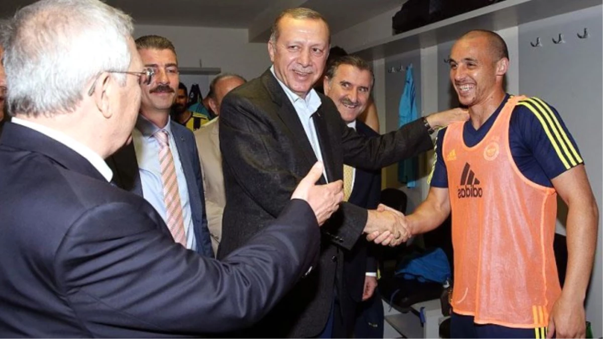 Erdoğan Fenerbahçe\'yi Tebrik Etti