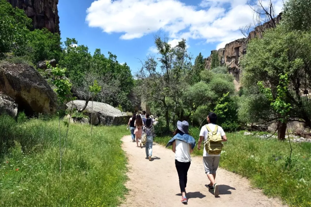 Ihlara Vadisi Turistlerin İlgi Odağı