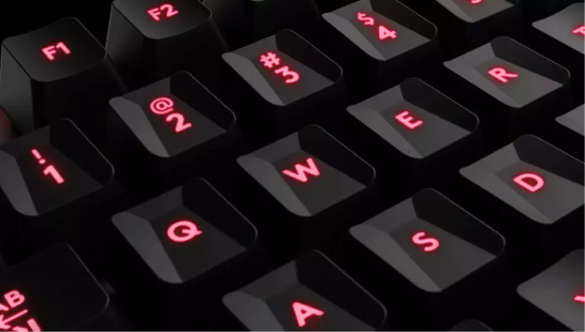 Logitech G413 ile En Hızlı Kim Yazıyor? (Video)