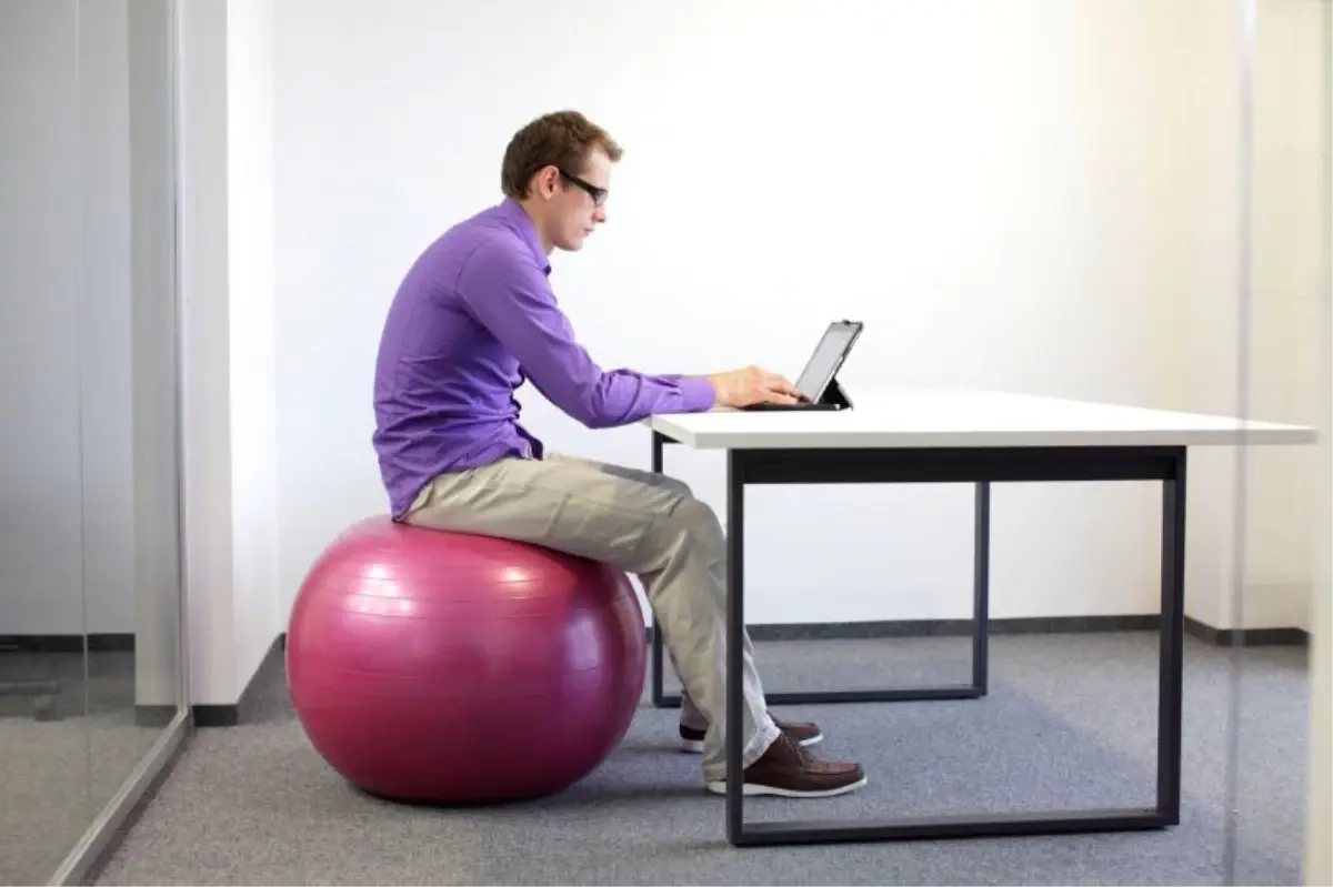 Masa Başında Çalışmak Ömrünüzü %40 Kısaltıyor