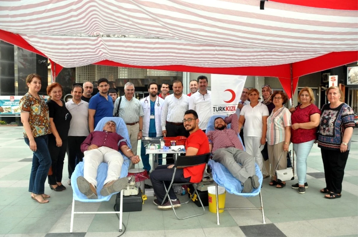 Nazilli AK Parti\'den Kan Bağışı Kampanyası