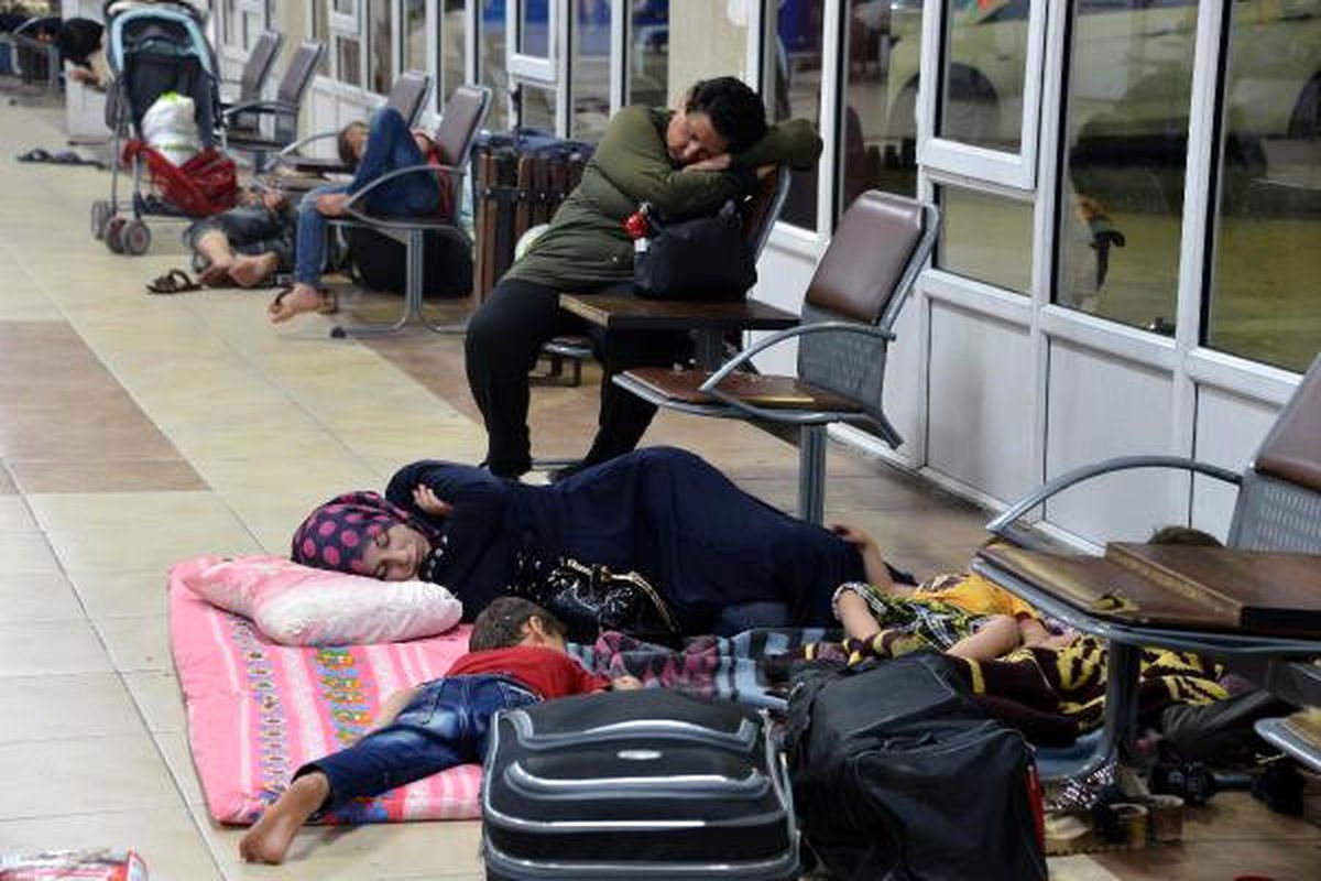 Sıcaktan Kaçan Suriyeliler Otogara Sığındı