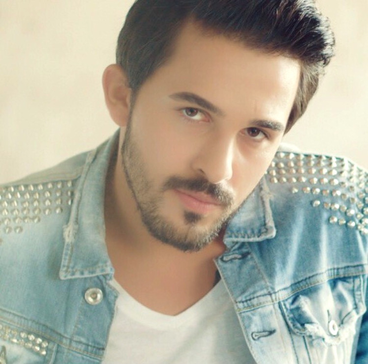 Uğur Özçelik Kendi Yazdı Kendi Söyledi