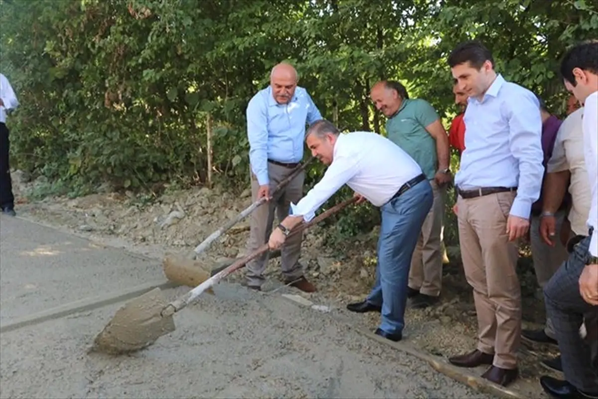 Vali İpek ve Milletvekili Nazım Maviş\'ten Yol İncelemesi