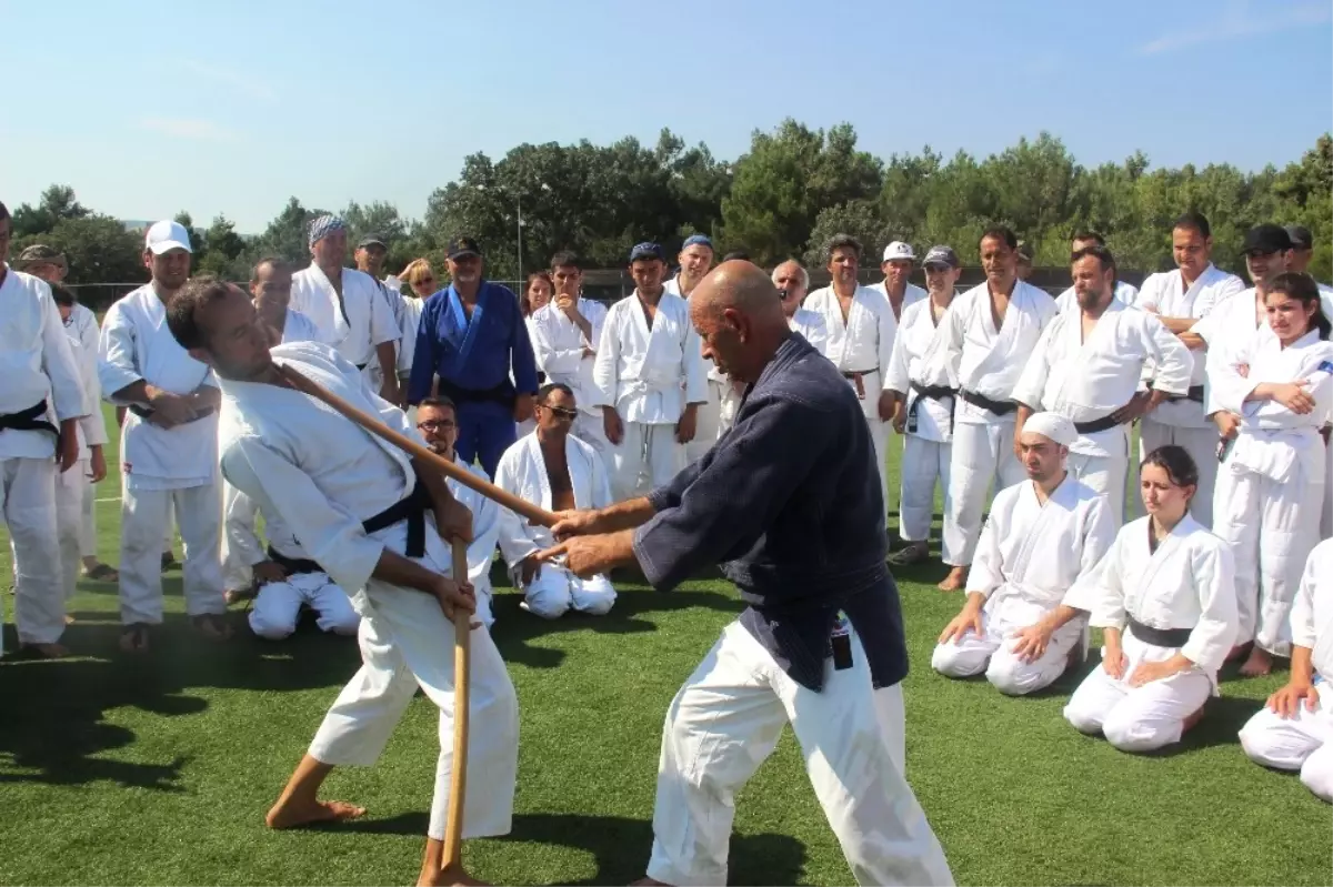 Aikido Öğrenmek İçin Dünyanın Bir Çok Yerinden Çanakkale\'deki Kampa Geldiler