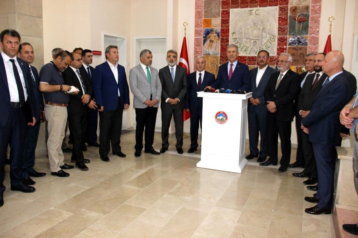 Bakanlar Özhaseki ve Demircan Kayseri\'de