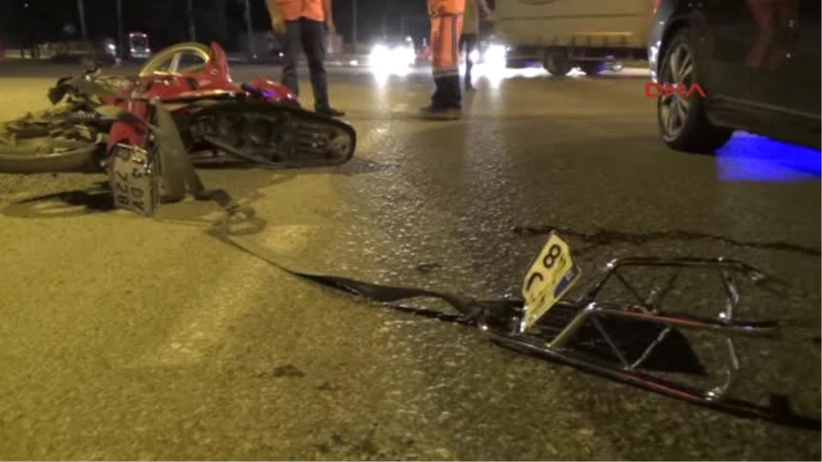 Bolu Biri Arızalı, İki Motosikletin Arasındaki Halata Otomobil Çarptı: 2 Yaralı