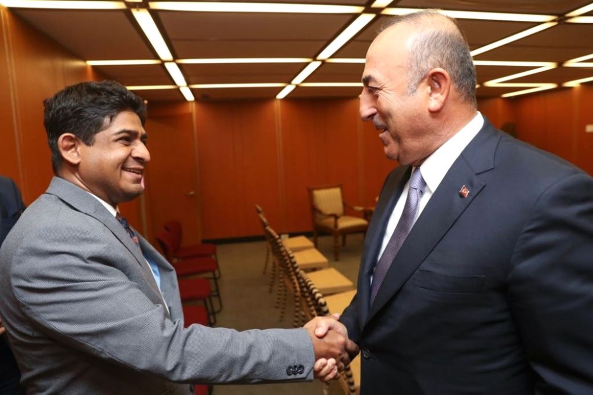 Dışişleri Bakanı Çavuşoğlu, Filipinler\'de