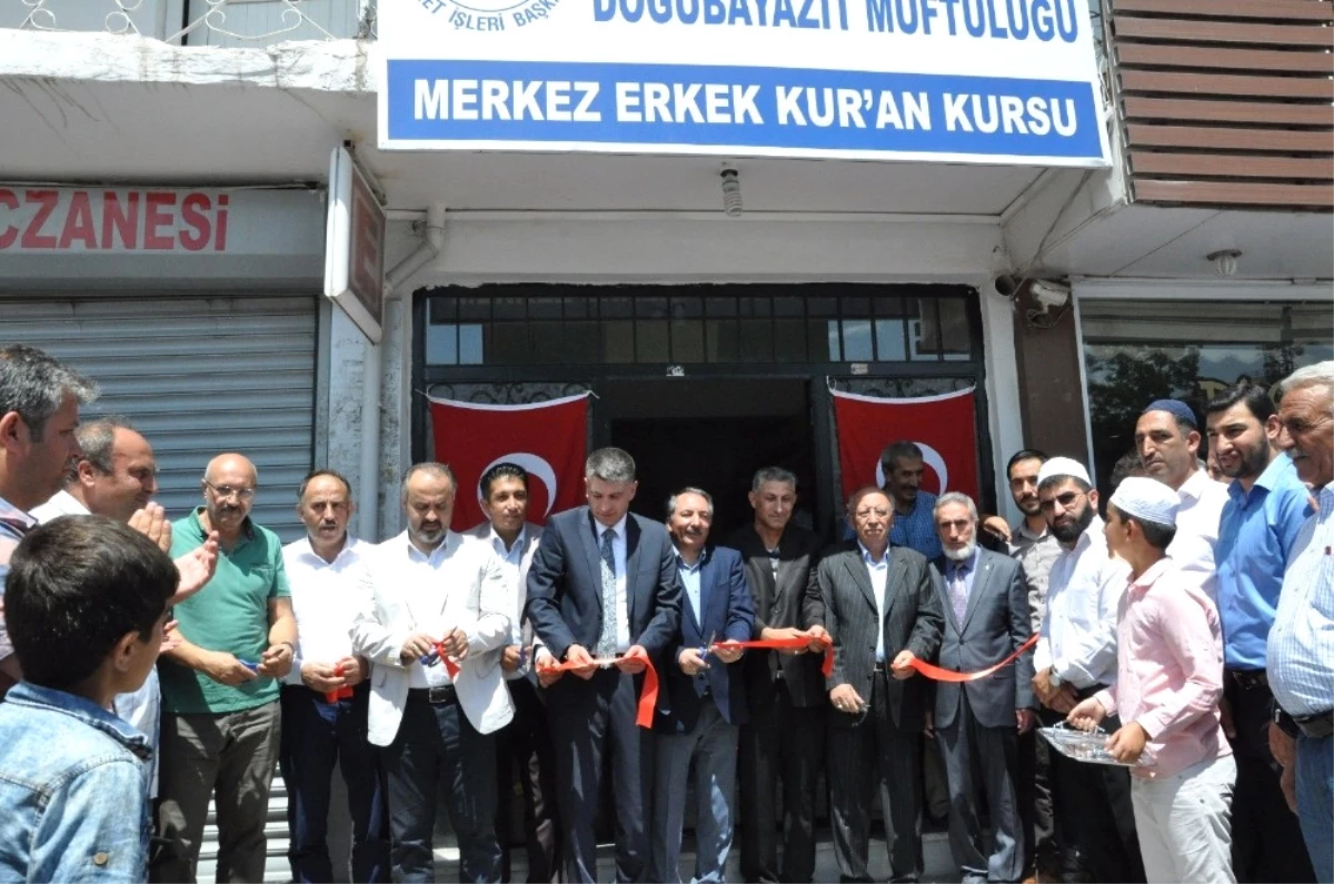Doğubayazıt\'ta Seyyid Abdurrahim Arvasi Hazretleri İlim ve İrfan Merkezi Açıldı
