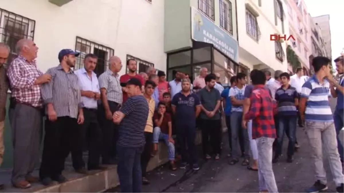 Gaziantep 6 Kişilik Ailenin Ölümüne Yol Açan Tır Sürücüsünün Serbest Bırakılmasına Tepki