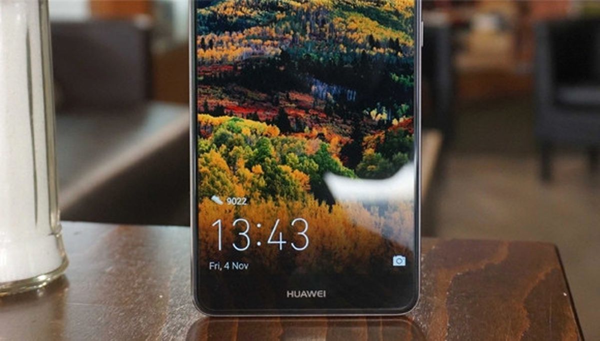 Huawei Mate 10 Ekranı ile Dikkat Çekecek!