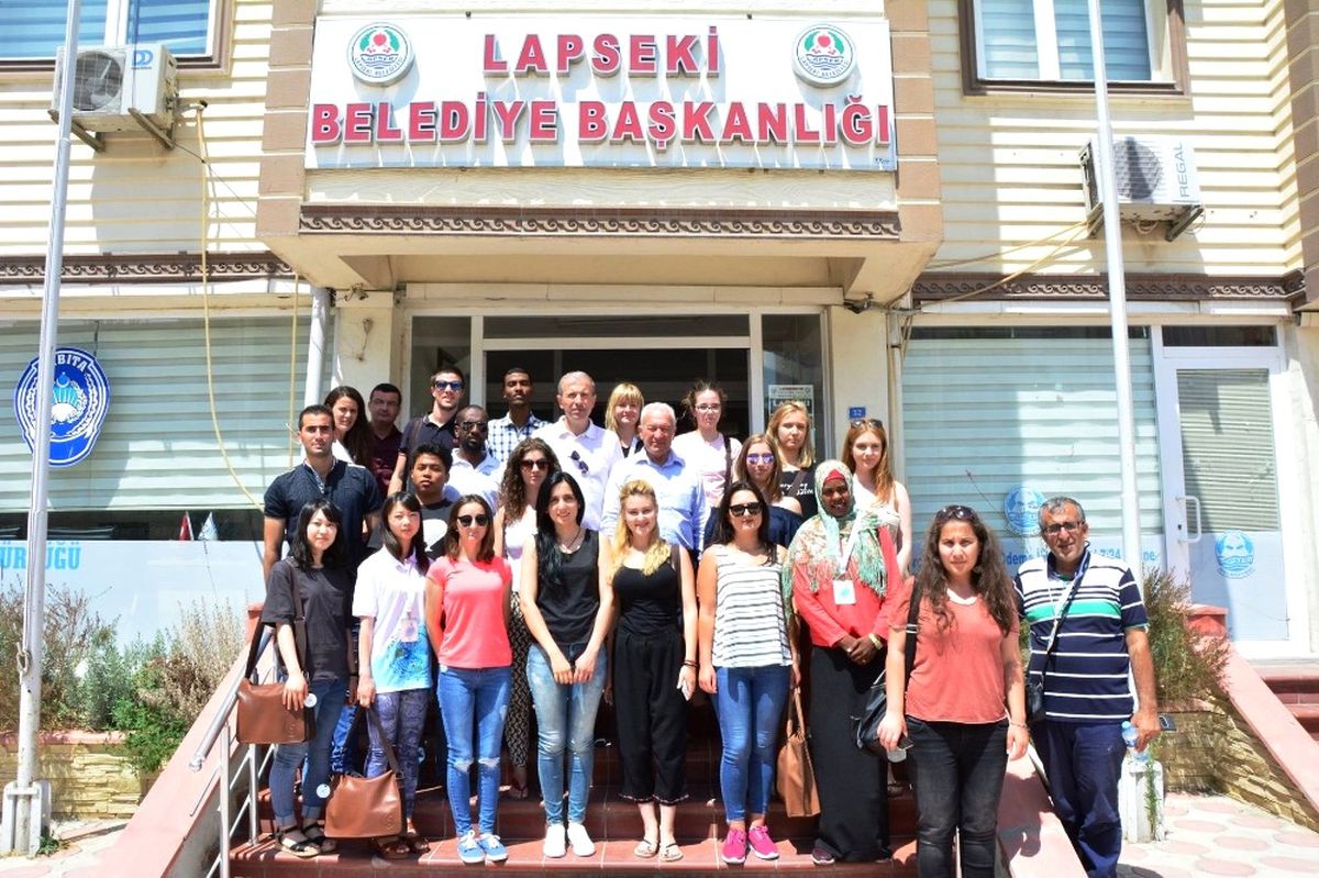 Lapseki Belediyesi Yabancı Öğrencileri Ağırladı