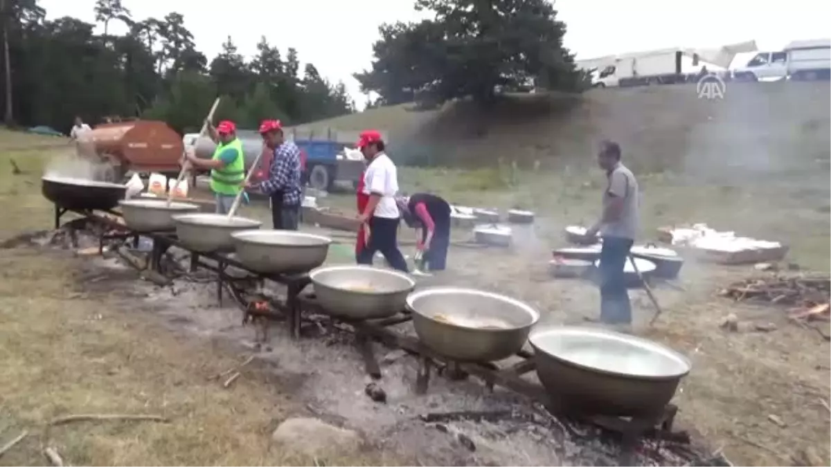 Mudurnu\'da "Yayla Cuması" Bayramı Yapıldı