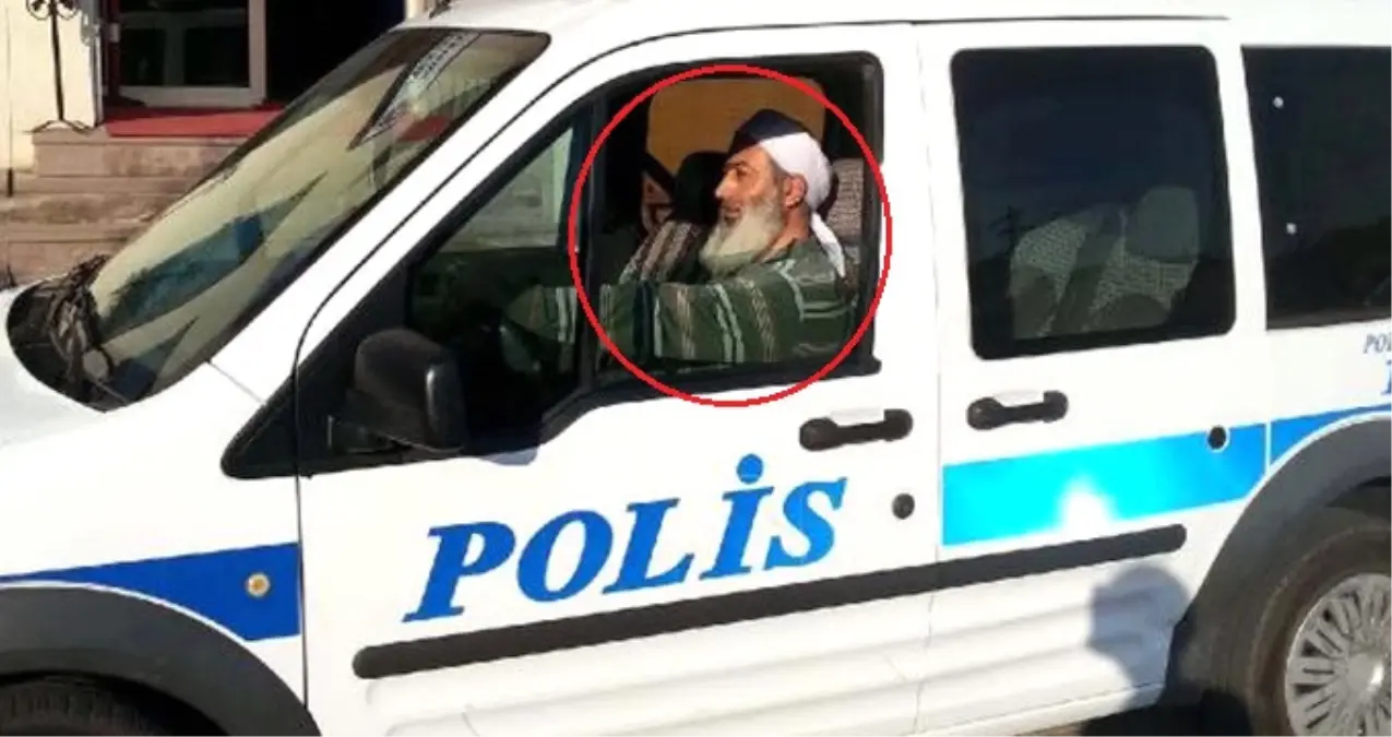 Sarıklı Polisin Geçtiğimiz Yıl Sakallarını Kesmediği İçin Disiplin Cezası Aldığı Ortaya Çıktı