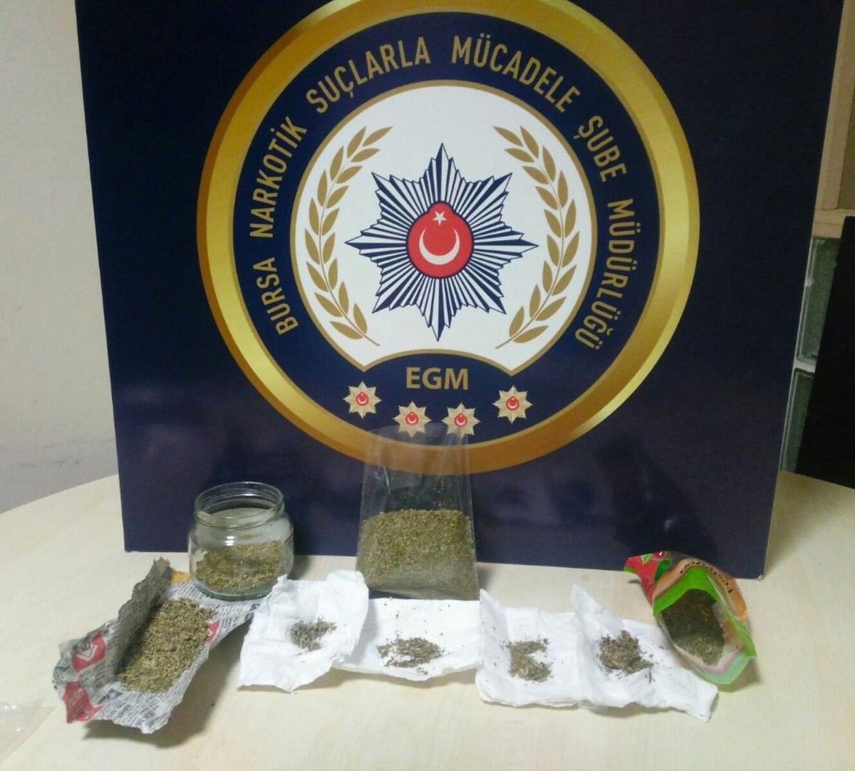Ticari Araca Saklanan Uyuşturucu Alfa\'dan Kaçmadı