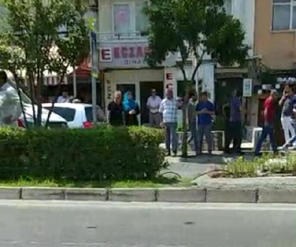Yol Verme Kavgasında 3 Kardeş Bacaklarından Vuruldu