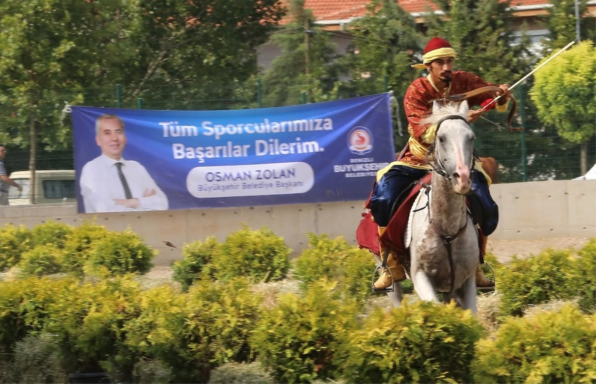 Denizli\'de Atlı Okçuluk Türkiye Şampiyonası Yarı Finali