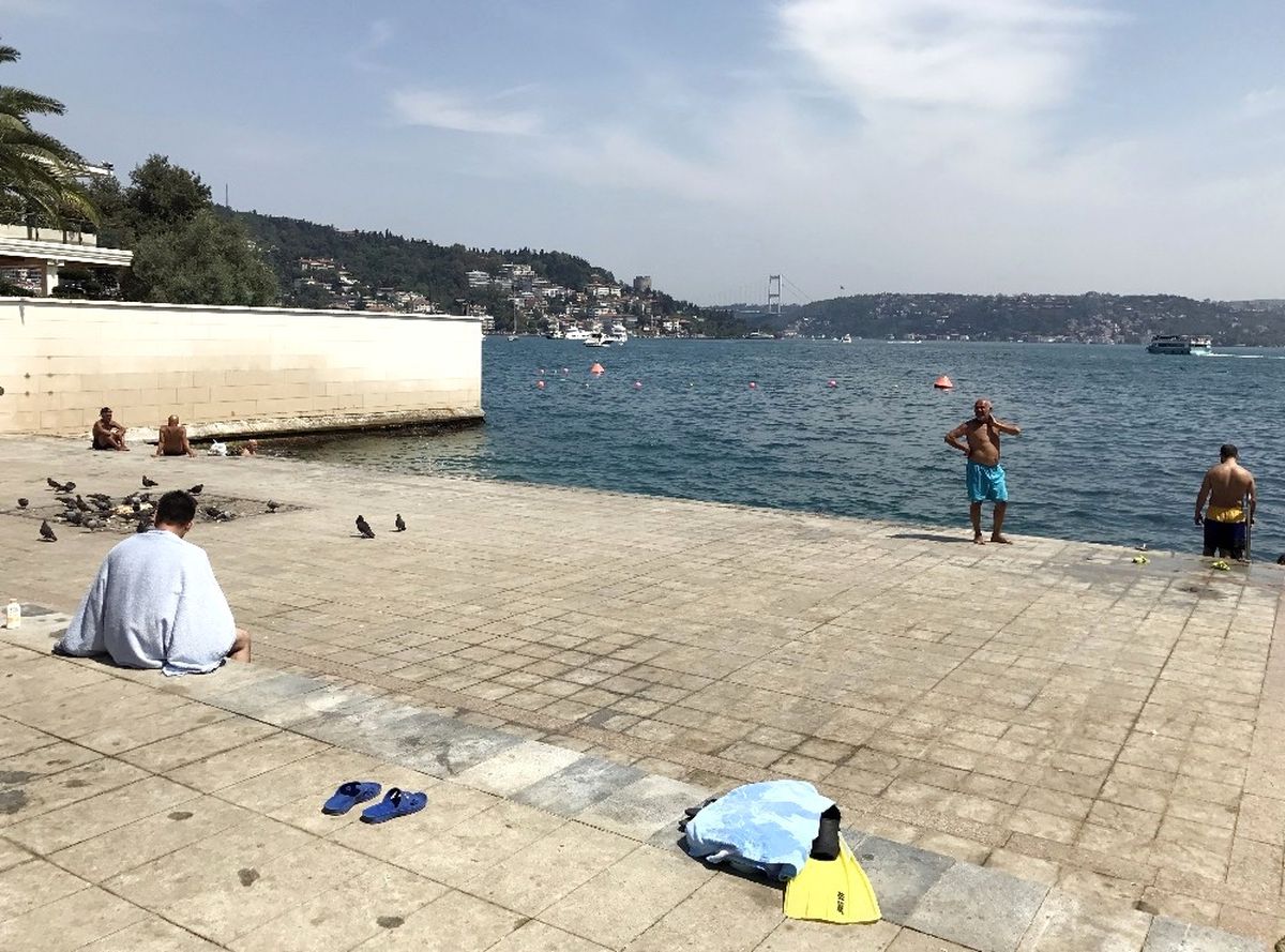 İstanbul\'da Sıcak Hava ve Nem Bunalttı