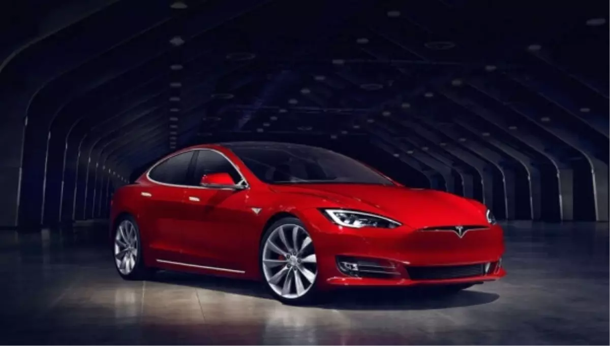 Model S ile 1000 Km Menzil Rekoru Kırıldı!